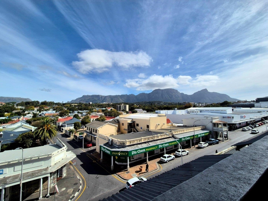 1 Bedroom Property for Sale in Wynberg Western Cape